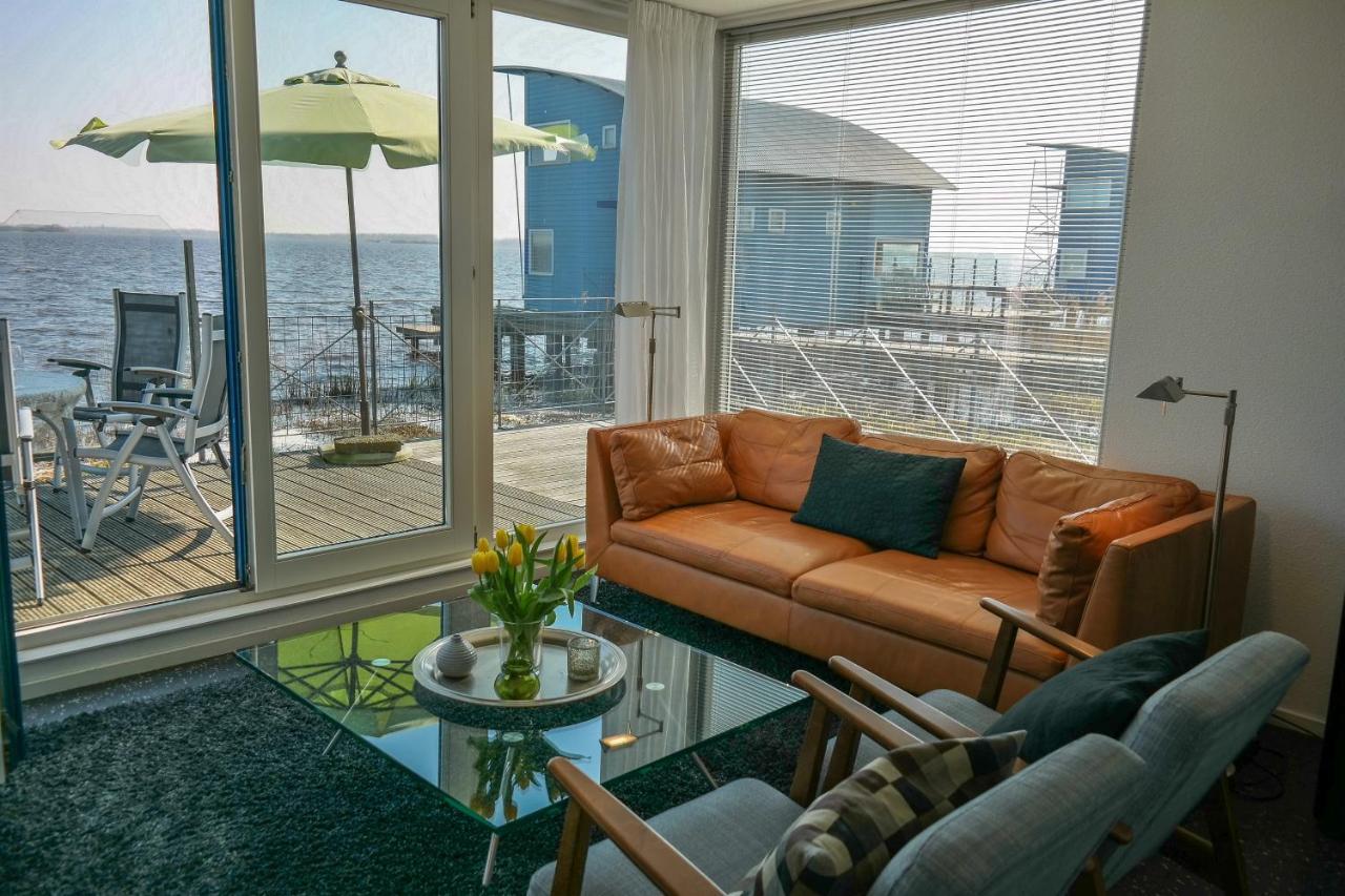 6 Pers. Waterfront Home Seeblick, Equipped Stilt House On The Water Anjum ภายนอก รูปภาพ